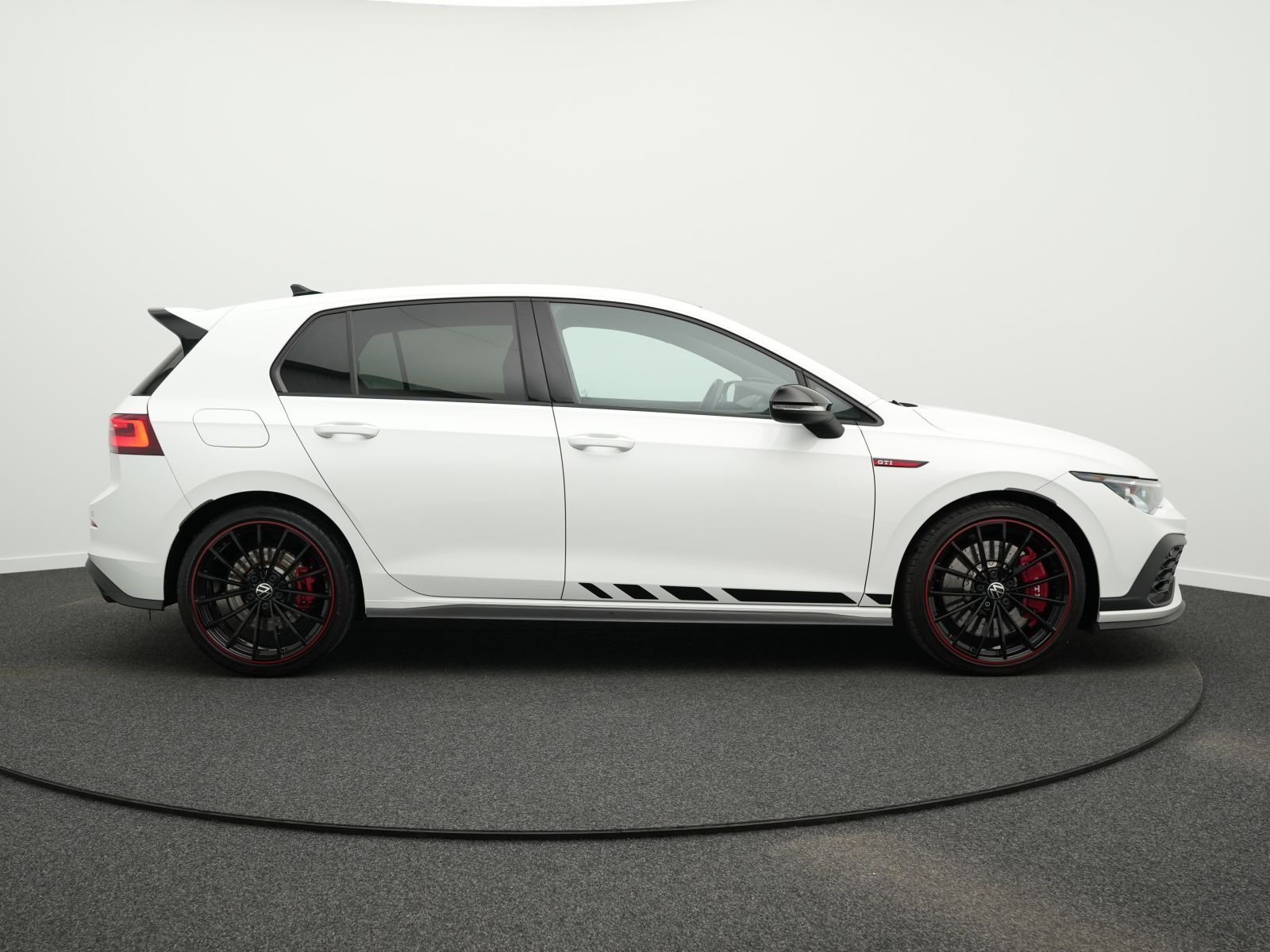 Volkswagen Golf VIII GTI Clubsport 2.0 TSI R-Abgas*PANO foto 11