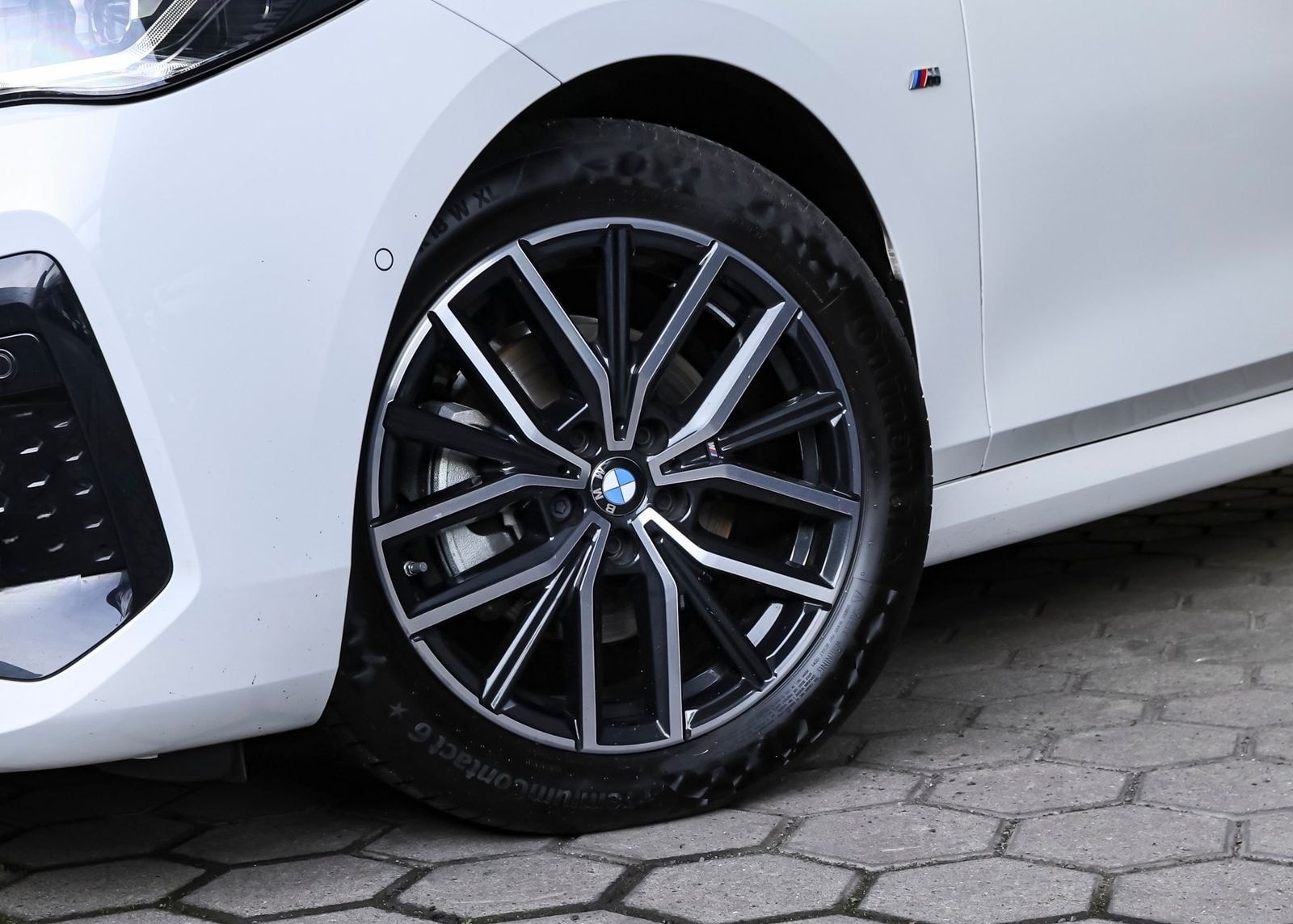 BMW 220d Active Tourer foto 16