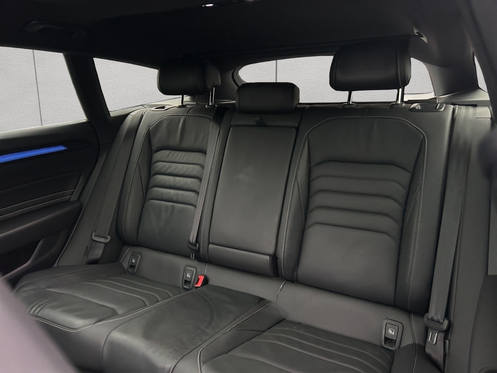 Volkswagen Arteon Shootingbrake 2.0TDI DSG R-Line 360° Pano foto 19