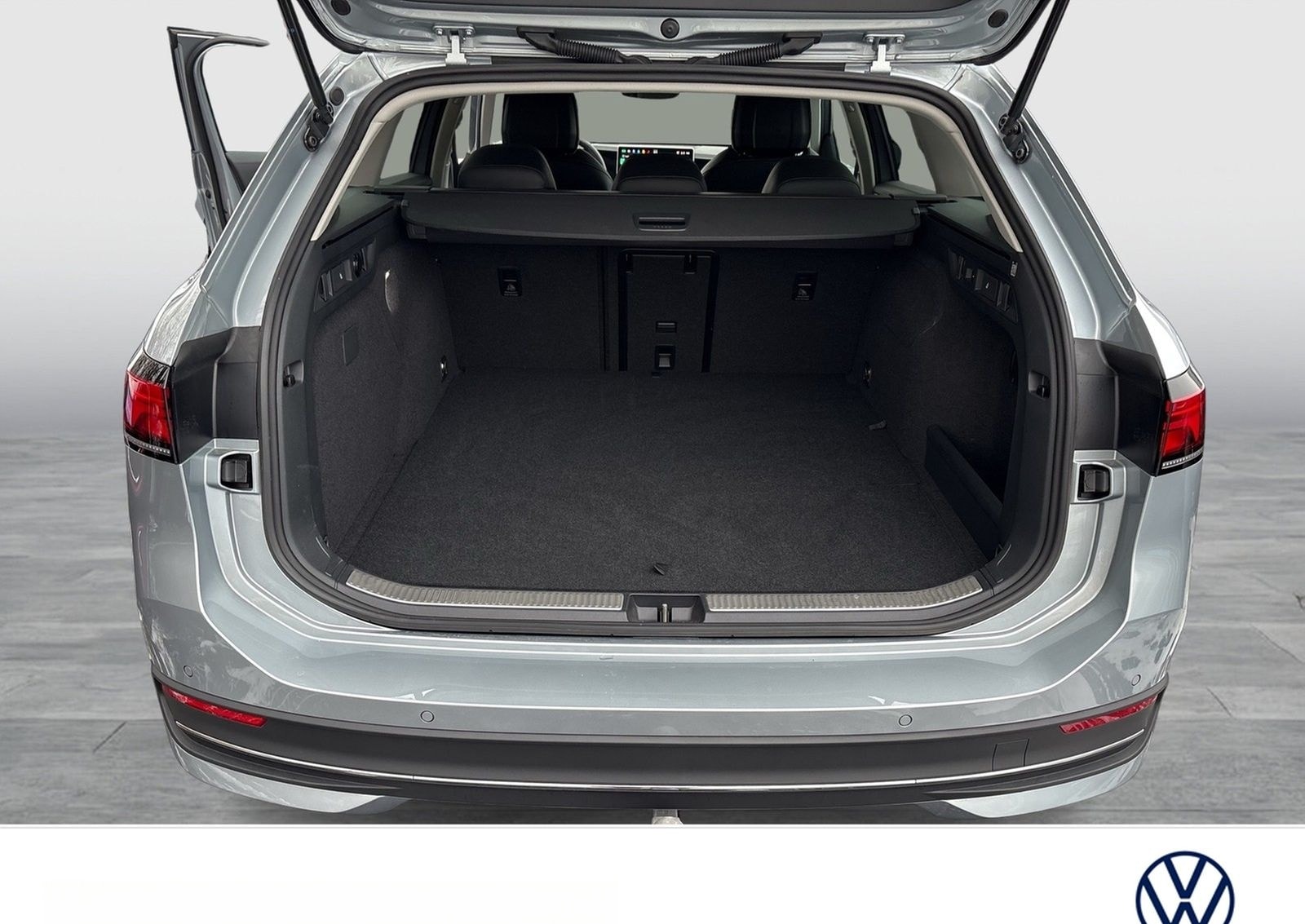 Volkswagen Passat Variant 1.5 HYBRID BUSINESS AHK CAM ACC foto 17