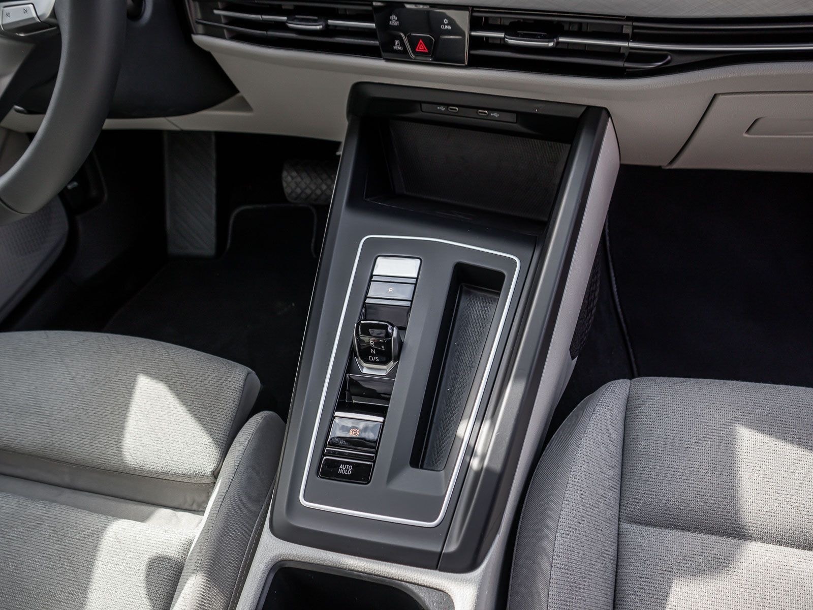 Volkswagen Golf VIII Variant Life 2.0 TDI IQ.Light Navi Par foto 15