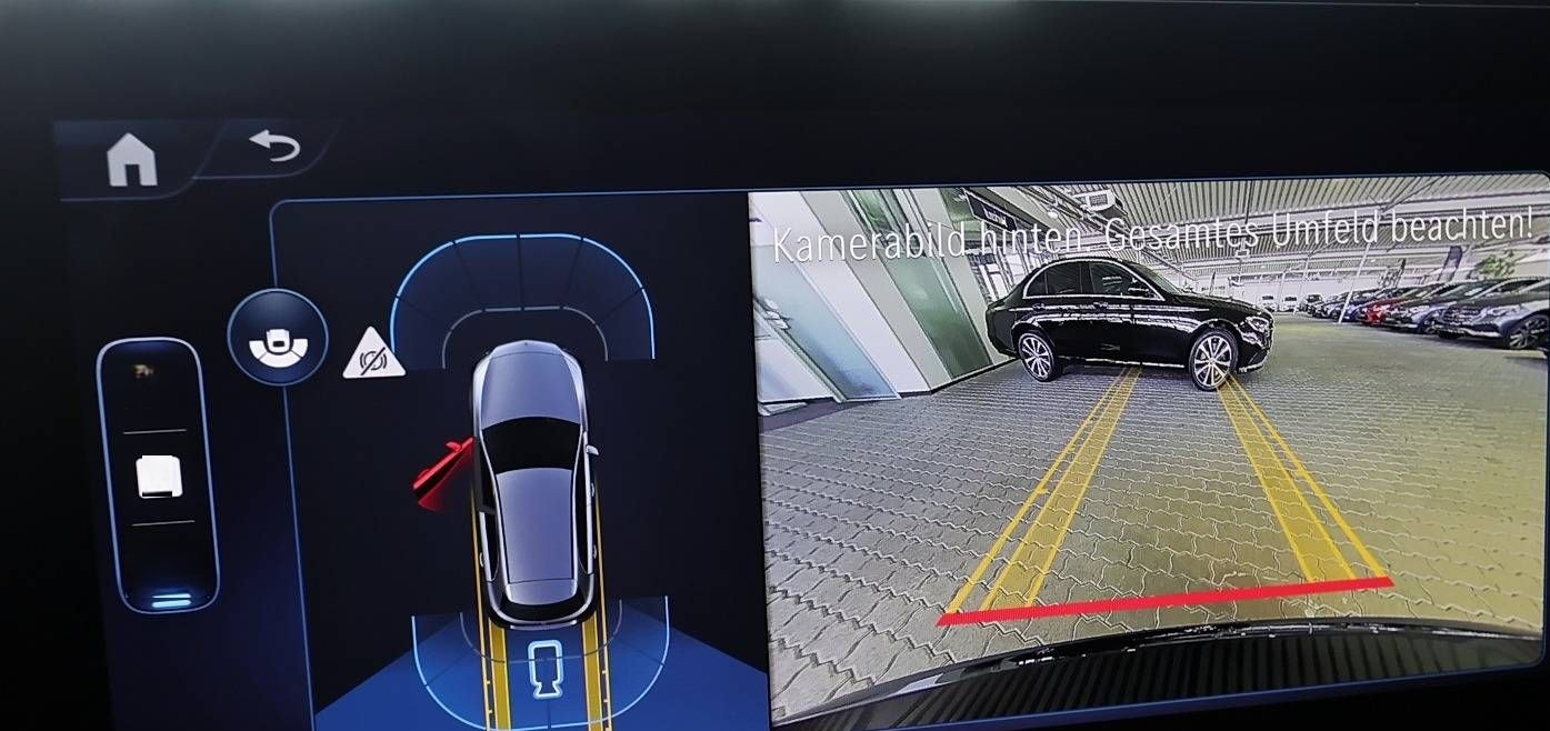 Mercedes-Benz A 180 AMG RüKam+LED+Pano+Night+Totwink+Distronic foto 11