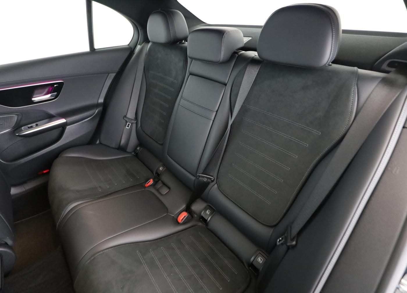 Mercedes-Benz C 200 d AMG+DISTR+HUD+STANDHEIZUNG+360°+AMBIENTE foto 13