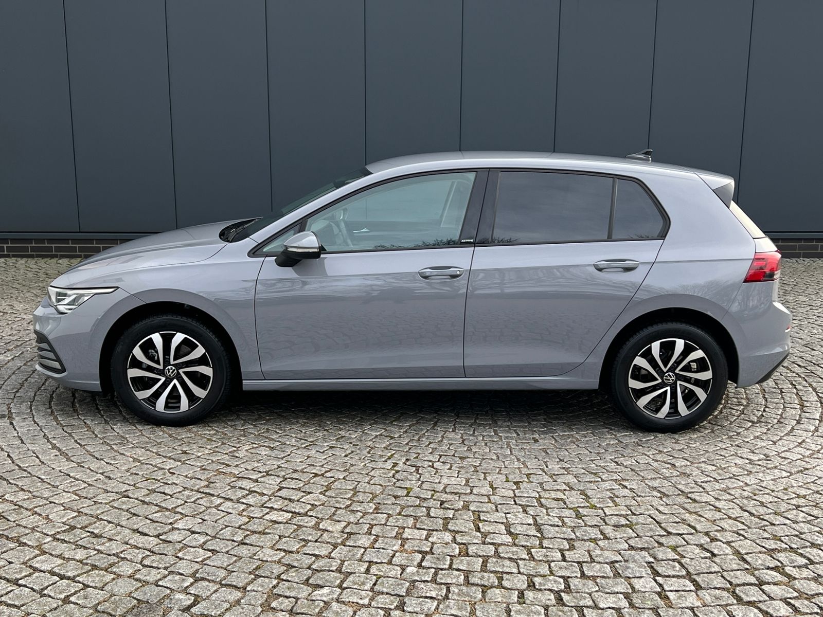 Volkswagen Golf VIII "ACTIVE" 2.0 TDI *Navi, Climatronic, S foto 3