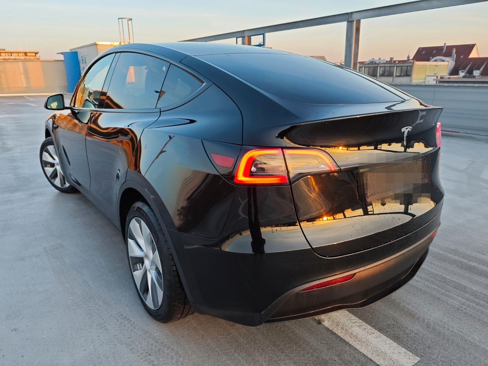 Tesla Model Y SR RWD Pano/ACC/Kamera/LED/19"/NETTO27`3 foto 5