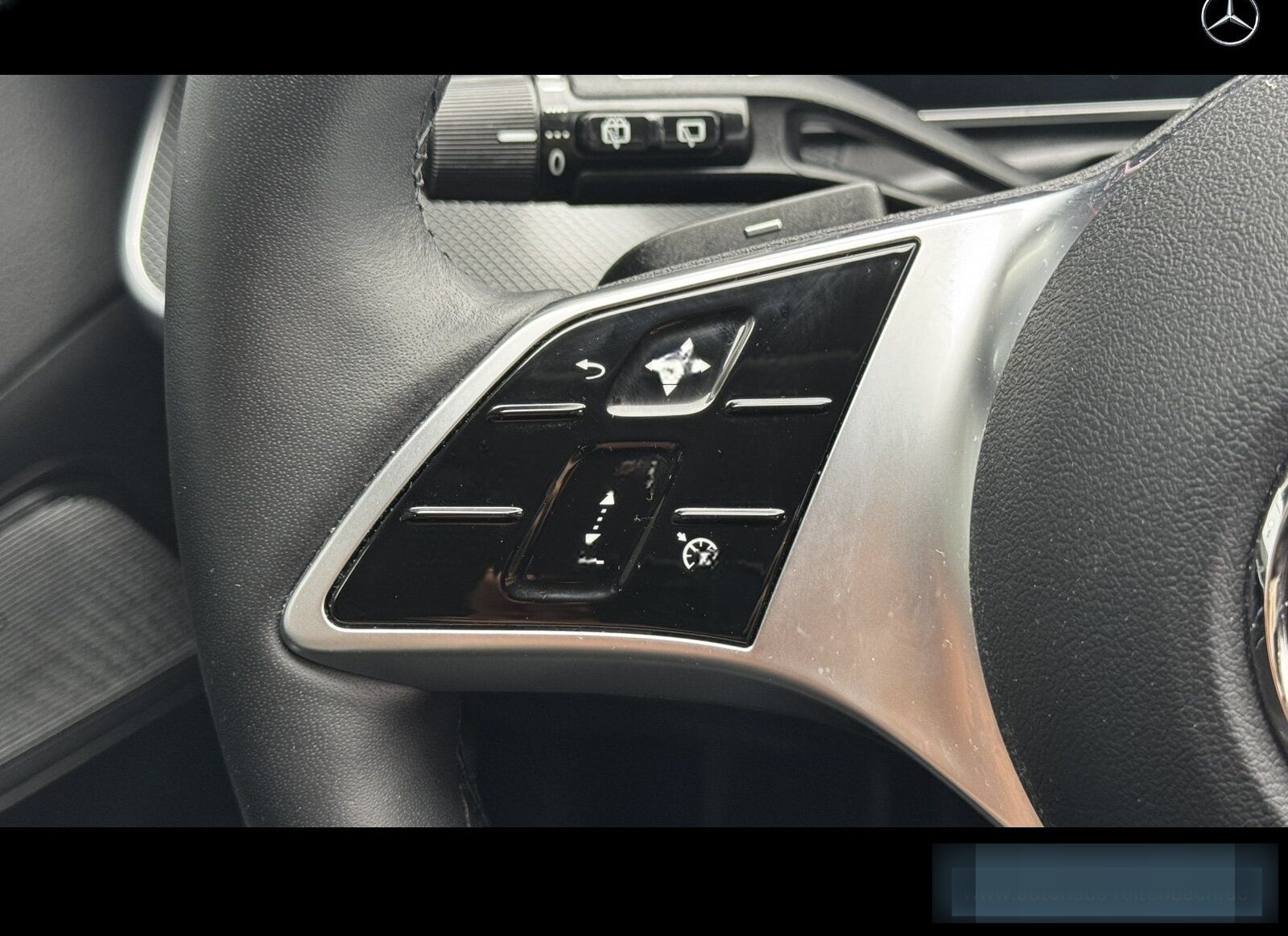 Mercedes-Benz C220dT AVANTGARDE+DISTR+LED 360+EASYPA+AMBIENTEB foto 23