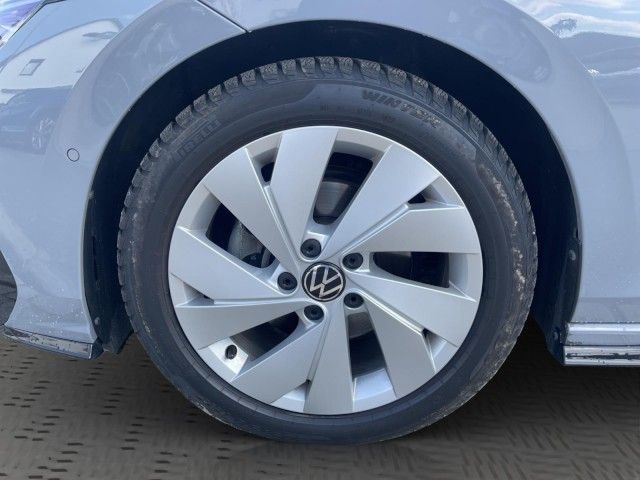 Volkswagen Golf VIII 2.0 TDI DSG R-Line Black Style IQ Ligh foto 16