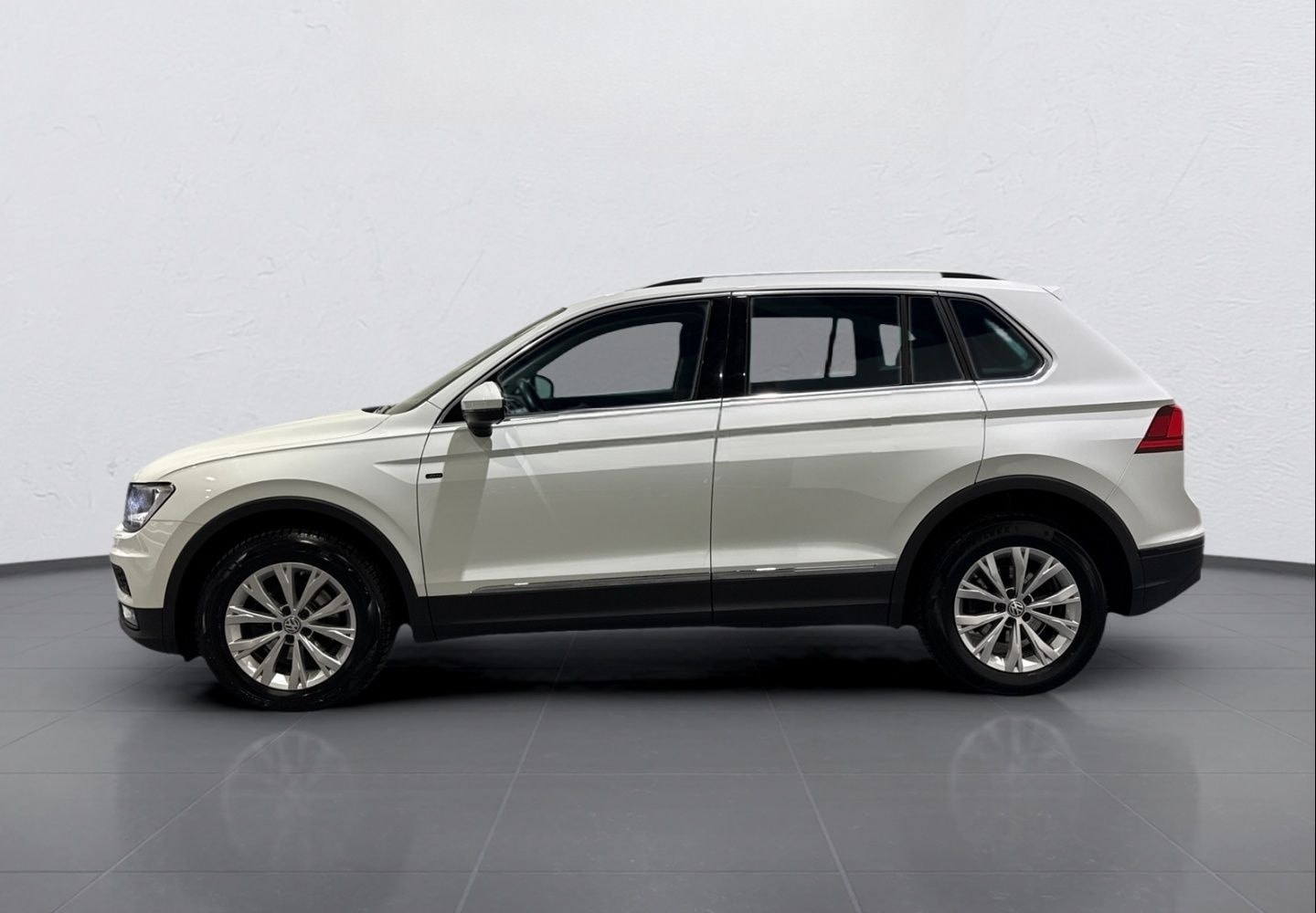 Volkswagen Tiguan 2.0 TDI 4M DSG JOIN AHK NAVI PDC SHZ ACC foto 3