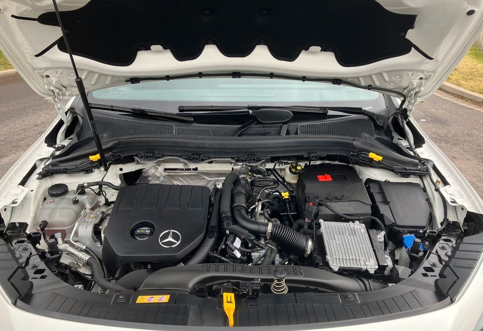 Mercedes-Benz GLA 180 AMG Line LED*Memory-P*Night*Kamera*Keyl* foto 11