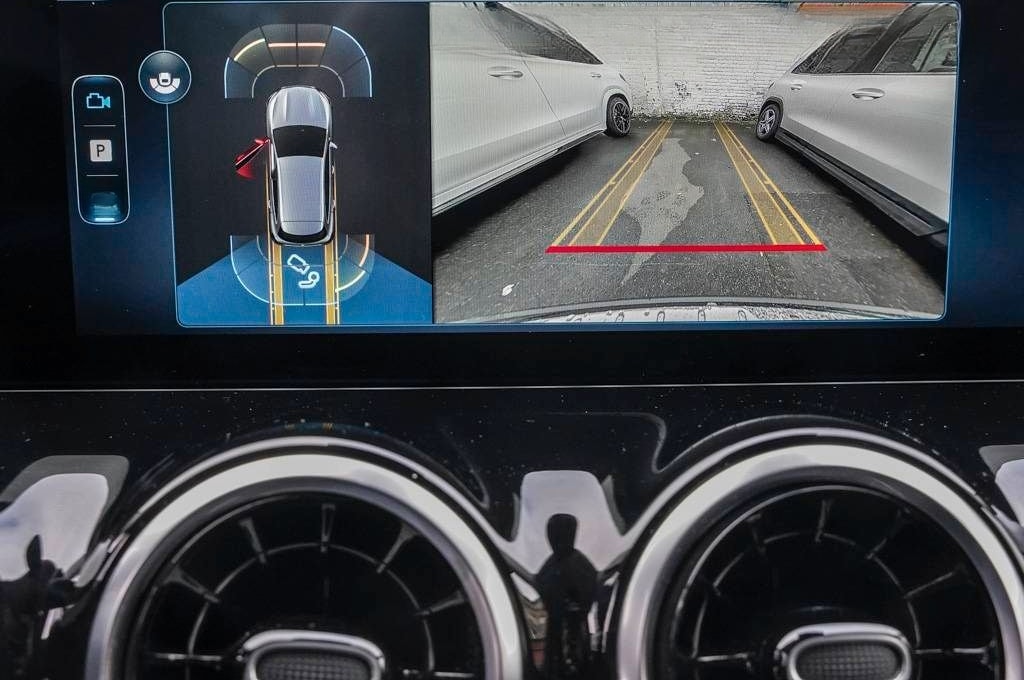 Mercedes-Benz GLA 200 PROGRESSIVE ADVANCED AHK TOTWINKEL LED foto 13