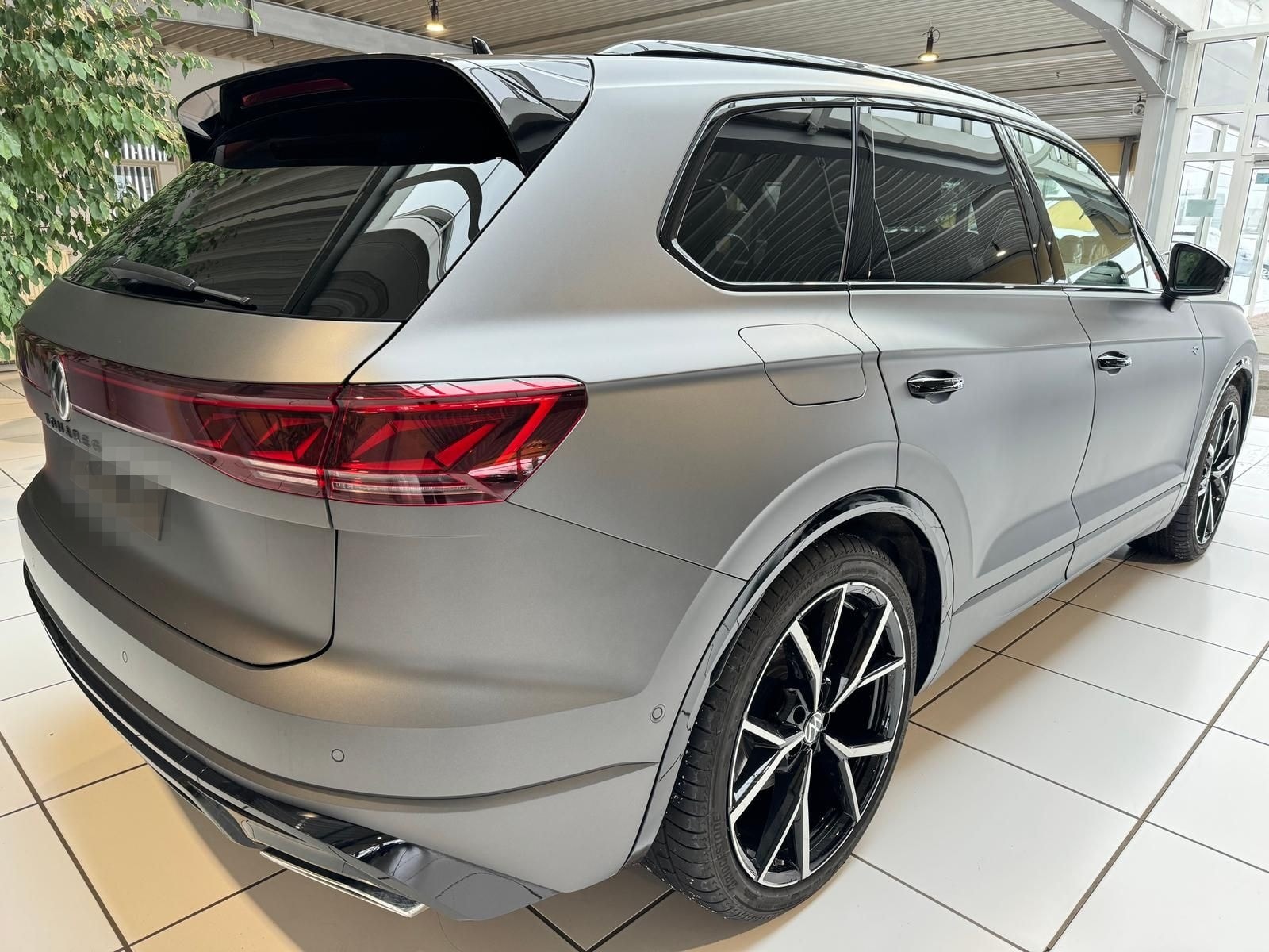 Volkswagen Touareg R-Line Matt Pano StHeiz HUD AHK IQ.DRIVE foto 4