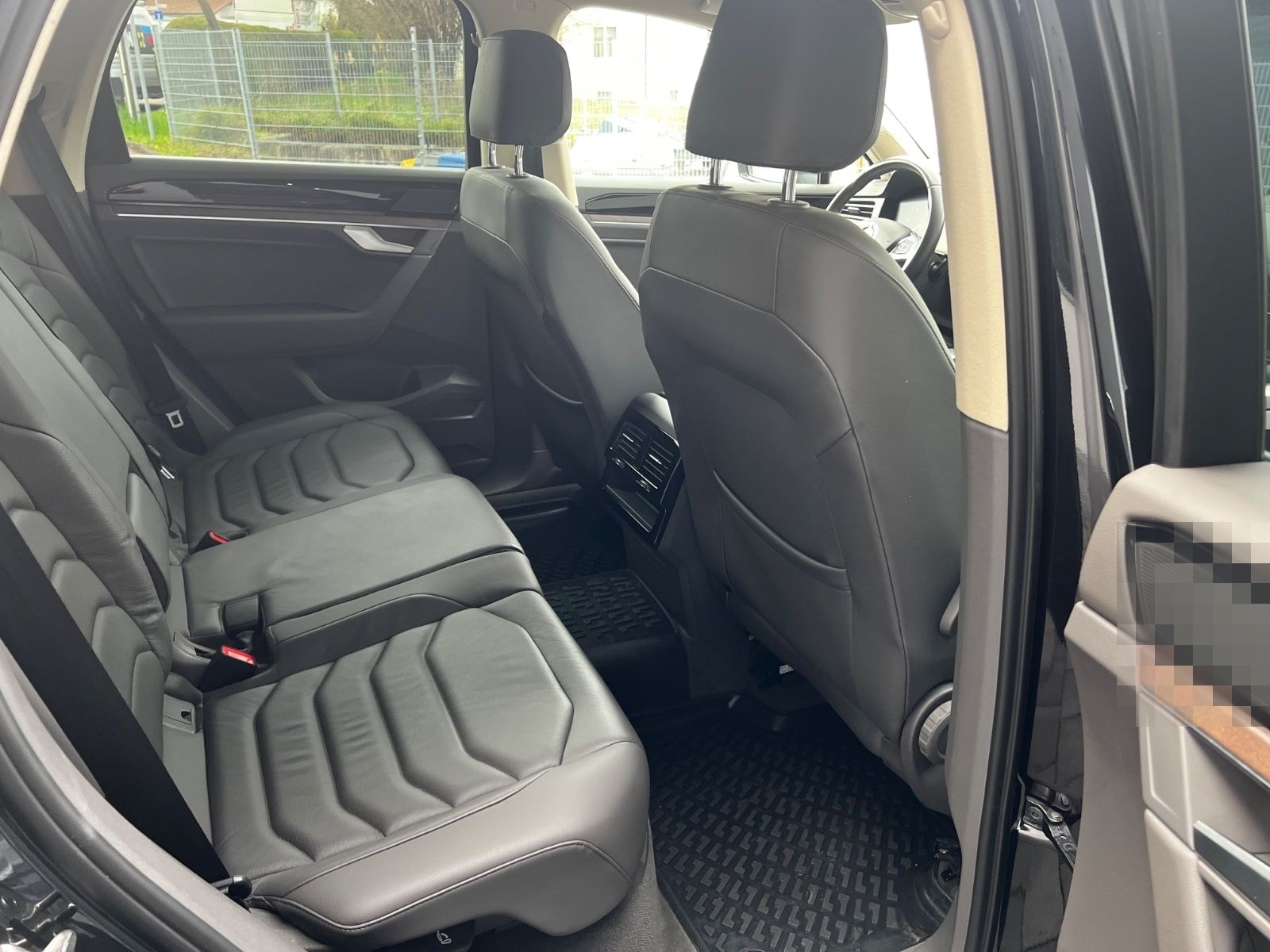 Volkswagen Touareg Atmosphere 4Motion 3.0 V6 TDI/R-line foto 13