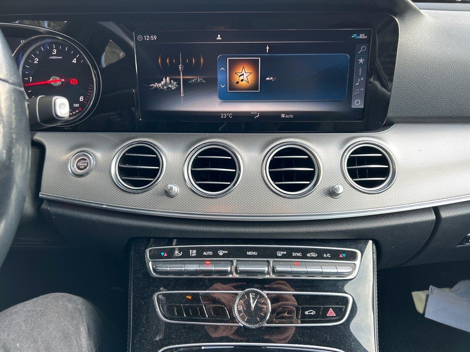 Mercedes-Benz E 220 d 4Matic-T-Avantgarde/LED/Kamera/Navi/KeyF foto 12