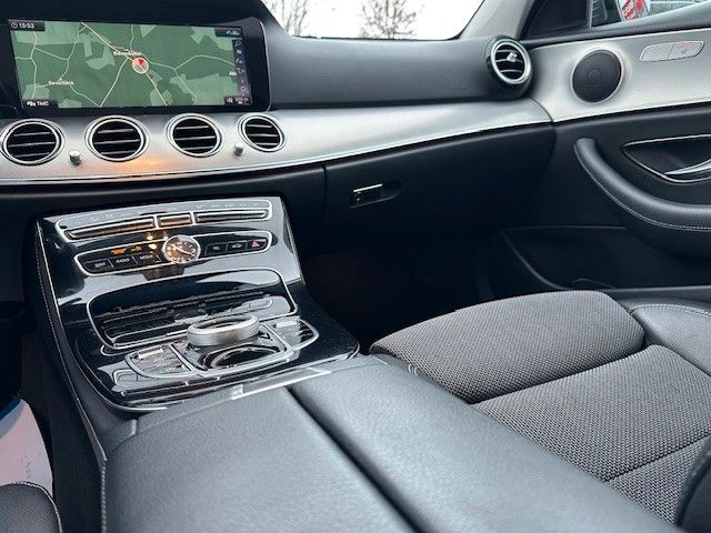 Mercedes-Benz E 220 d 4Matic-T-Avantgarde/LED/Kamera/Navi/KeyF foto 20