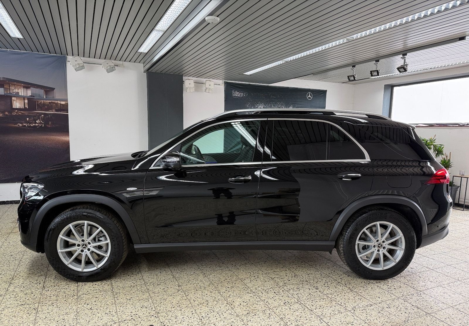 Mercedes-Benz GLE 350 de 4Ma Chrom NAV/LED/PSD/AHK/TW/SHZ/360° foto 1