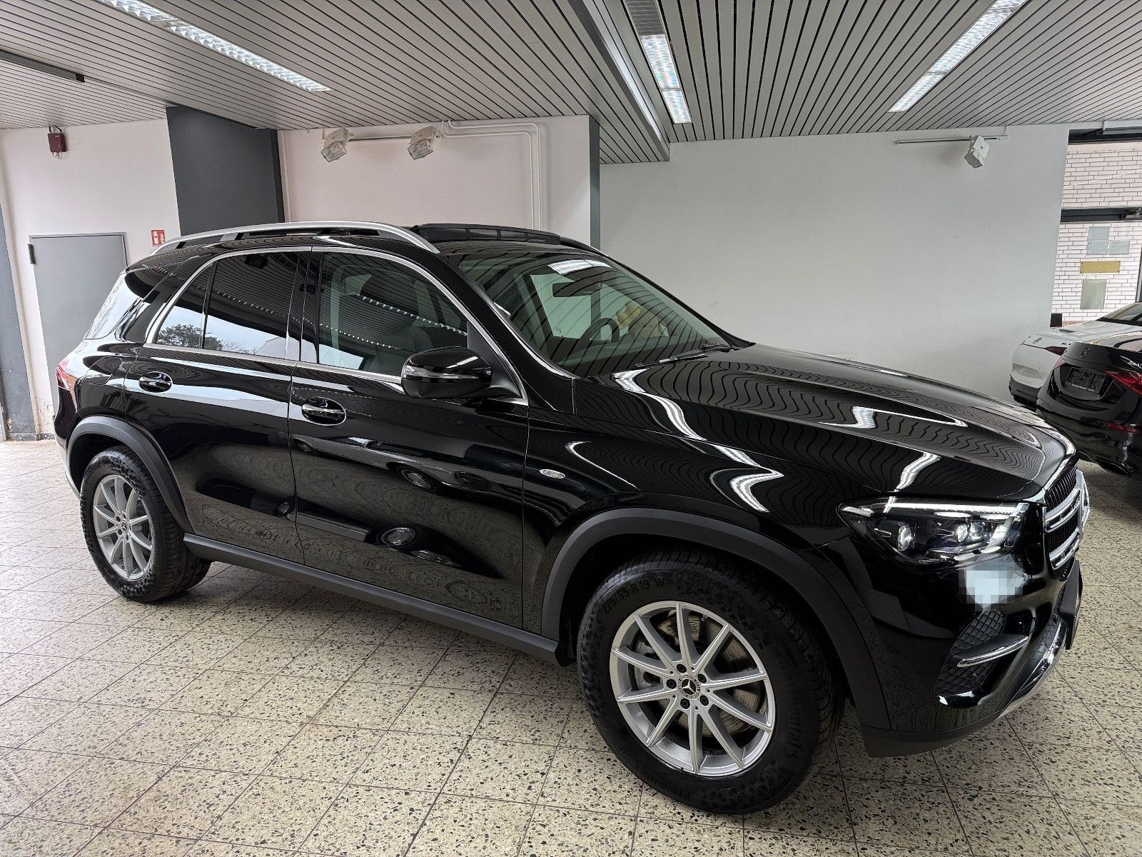 Mercedes-Benz GLE 350 de 4Ma Chrom NAV/LED/PSD/AHK/TW/SHZ/360° foto 2