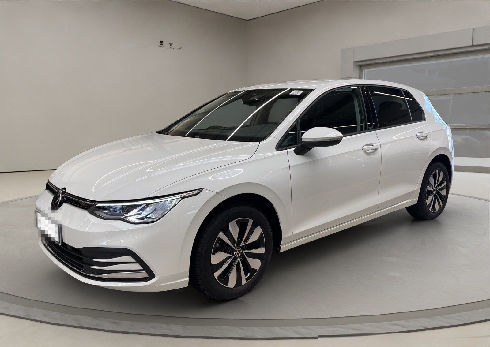 Volkswagen Golf VIII 1.0 eTSI Move AUT Virtual DynLicht LED foto 2