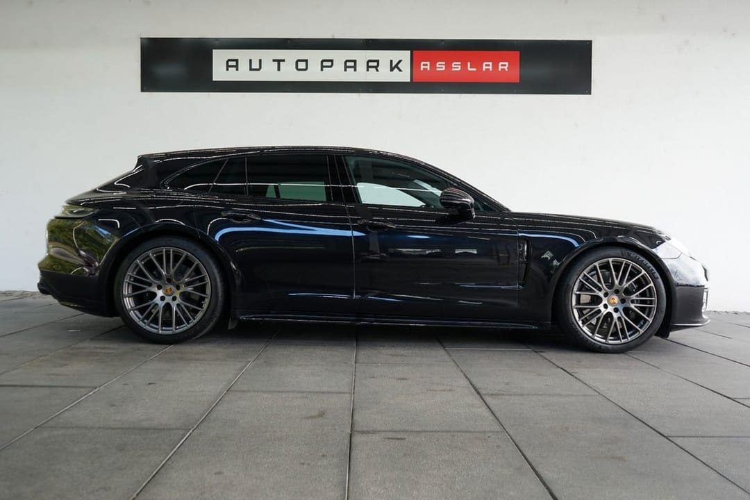 Porsche Panamera GTS Sport Turismo 2023