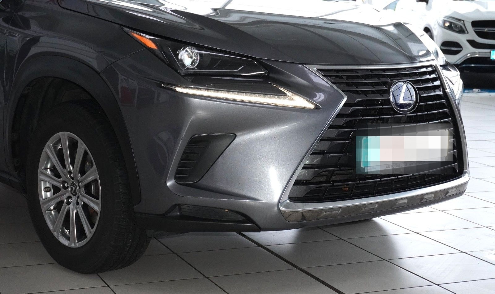 Lexus NX 300h Amazing Edition AHK LED Kamera foto 13