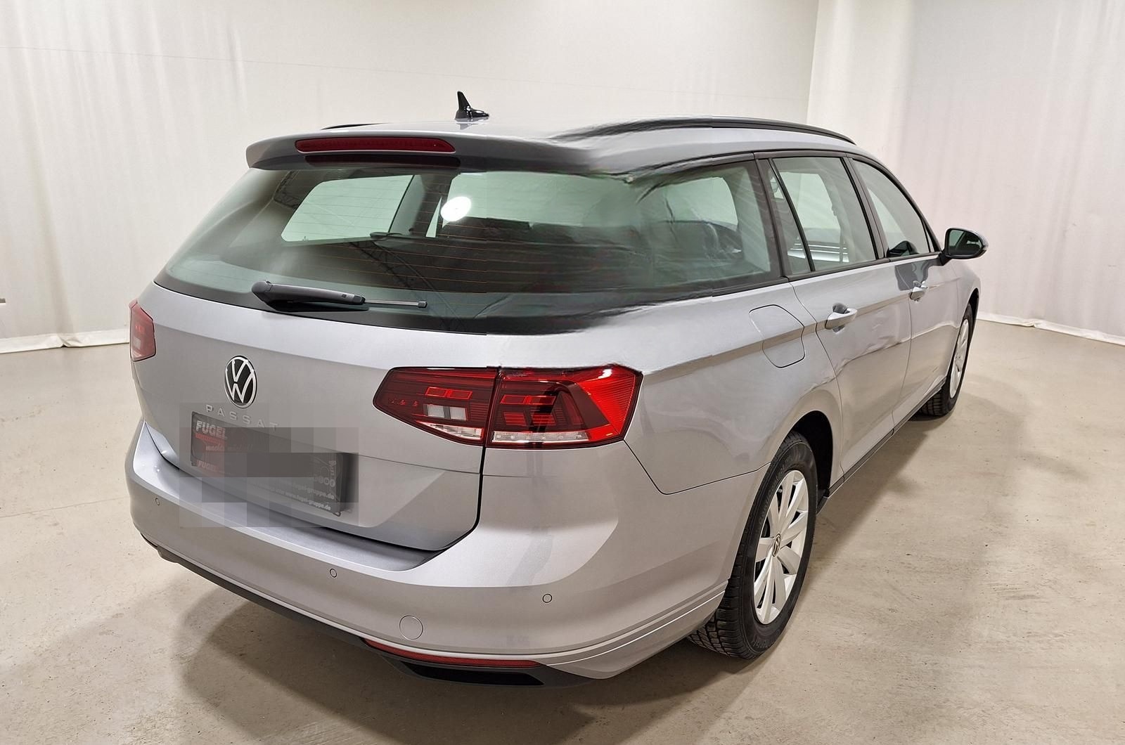 Volkswagen Passat Variant 1.5 TSI Conceptline LED|Navi|RFK foto 6