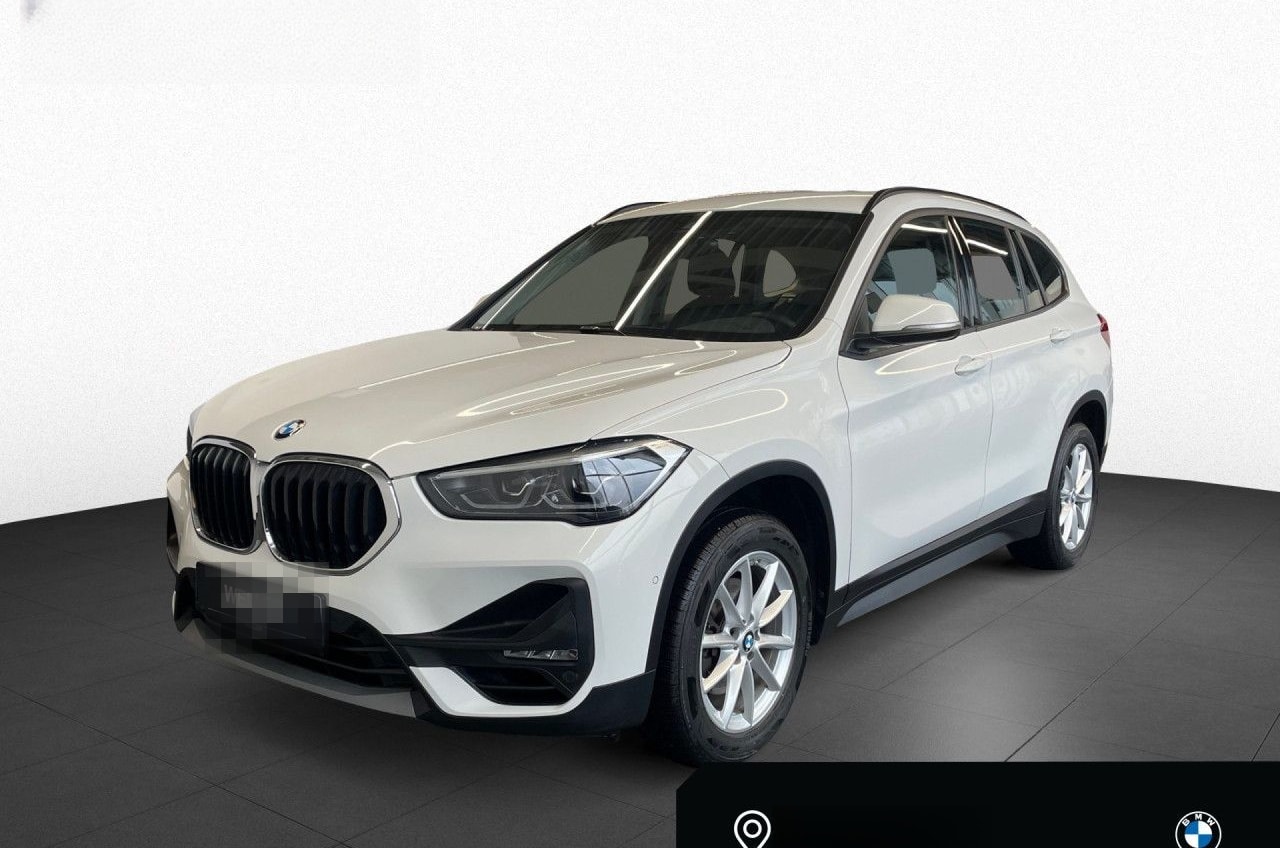 BMW X1 sDrive18i Advantage AHK,LED,ParkAss,Navi,SHZ foto 1