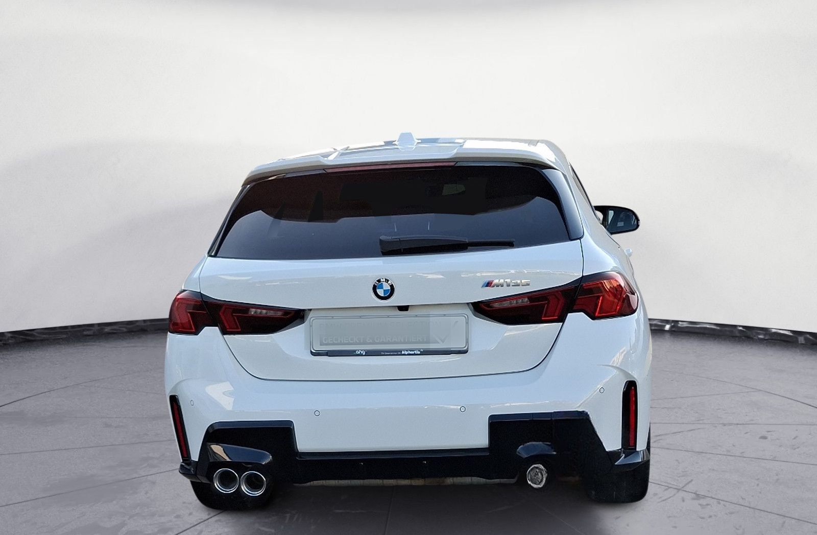 BMW M135 xDrive Klimaaut. Adaptives Fahrwerk foto 5