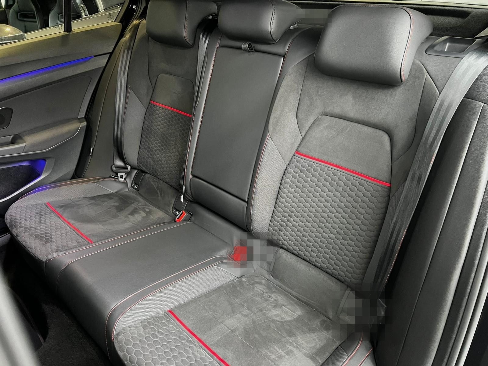 Volkswagen Golf VIII GTI Clubsport 45 2.0 TSI"Matrix/H&K" foto 21