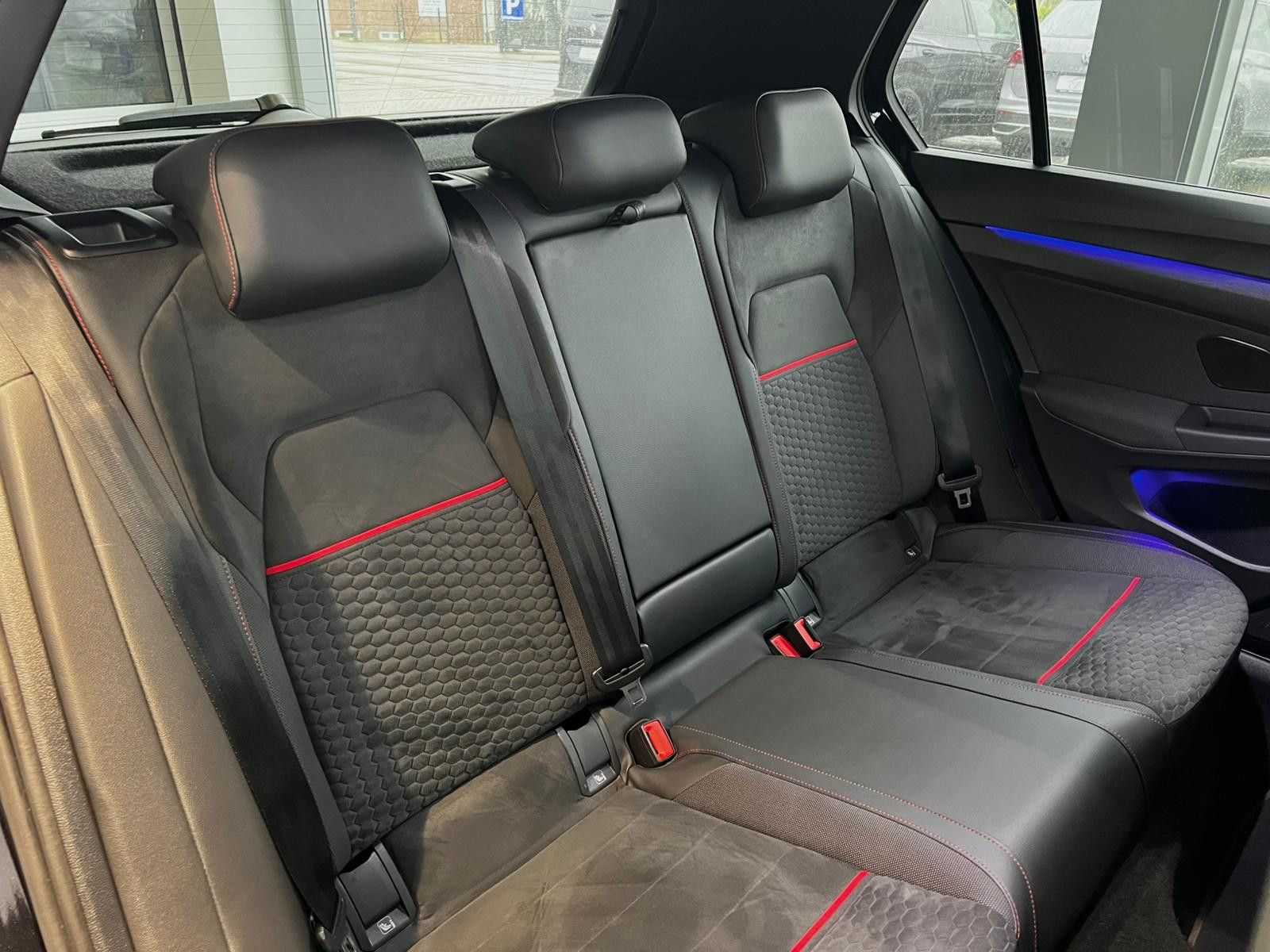 Volkswagen Golf VIII GTI Clubsport 45 2.0 TSI"Matrix/H&K" foto 24