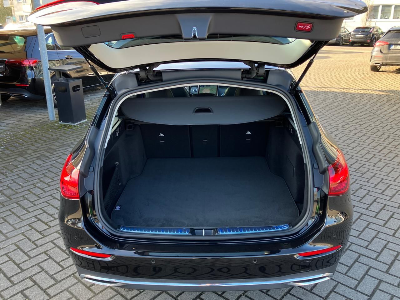 Mercedes-Benz C 200 T Avantgarde Digital Light Distronic foto 6