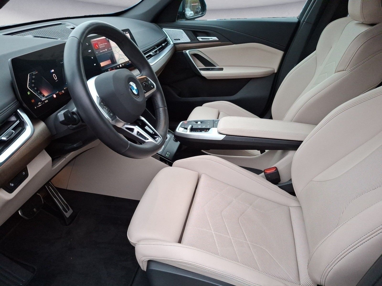 BMW X1 sDrive20i Steptronic M SPORT AHK Alarmanlage foto 7