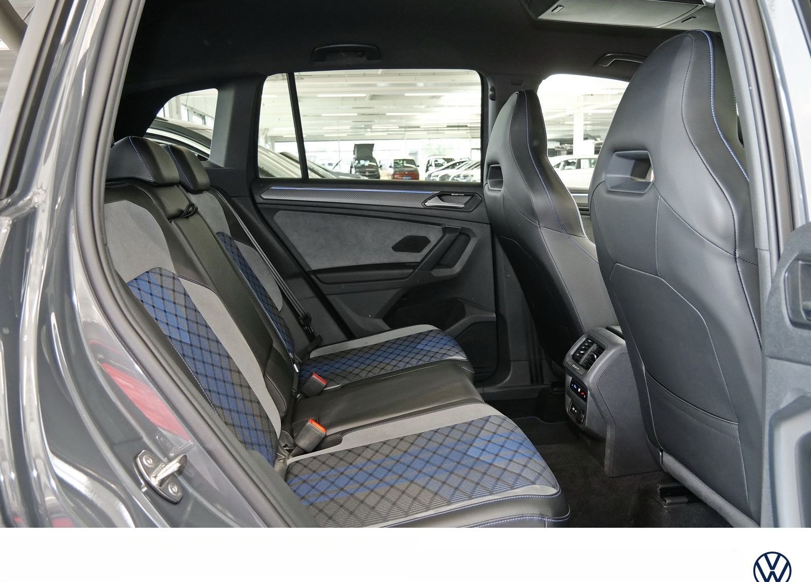 Volkswagen Tiguan 2.0 TSI R 4Motion DSG Harman AHK Navi uvm foto 16