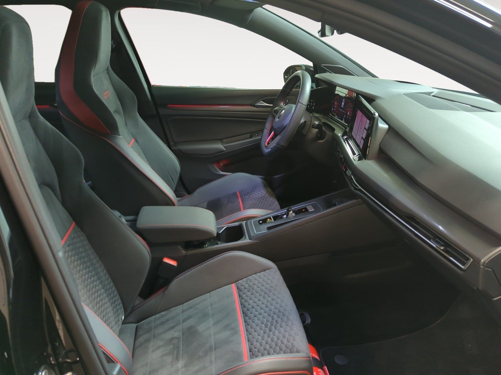 Volkswagen Golf VIII GTI 2.0 TSI DSG Clubsport 45 Vmax270 foto 7