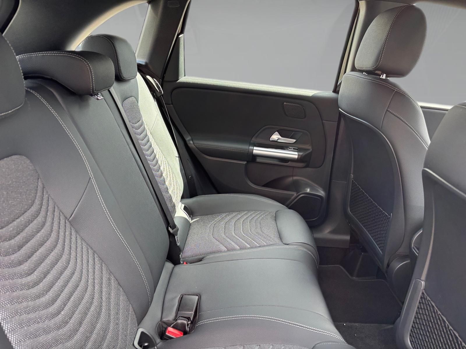 Mercedes-Benz B 180 PROGRESSIV+WINTER+EASYPACK+DISTRONIC+SOUND foto 14