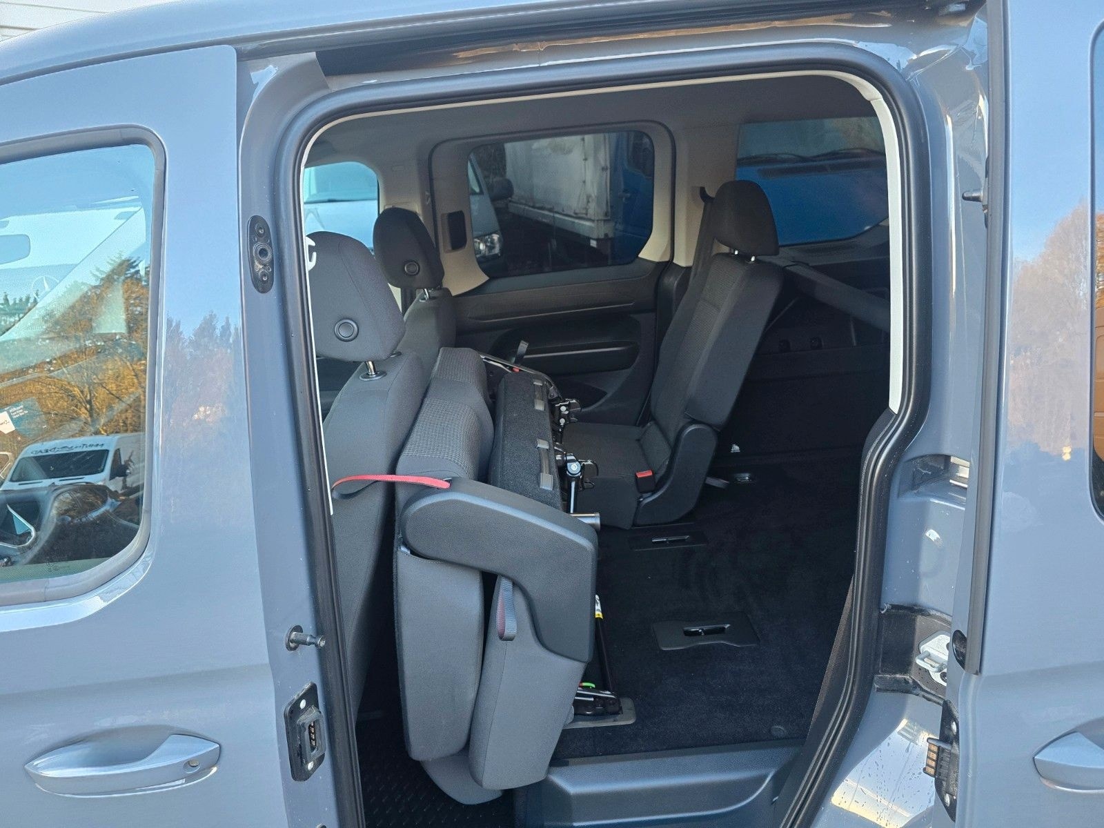 Volkswagen Caddy Basis foto 14