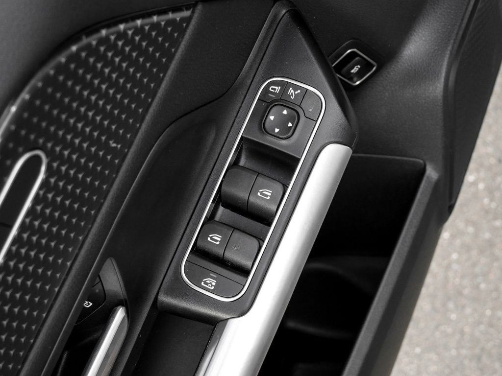 Mercedes-Benz GLA 180 Progressive/Pano/AHK/Leder/LED/Kamera/18 foto 15