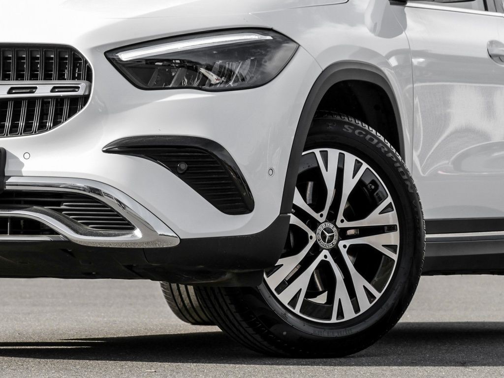Mercedes-Benz GLA 180 Progressive/Pano/AHK/Leder/LED/Kamera/18 foto 6