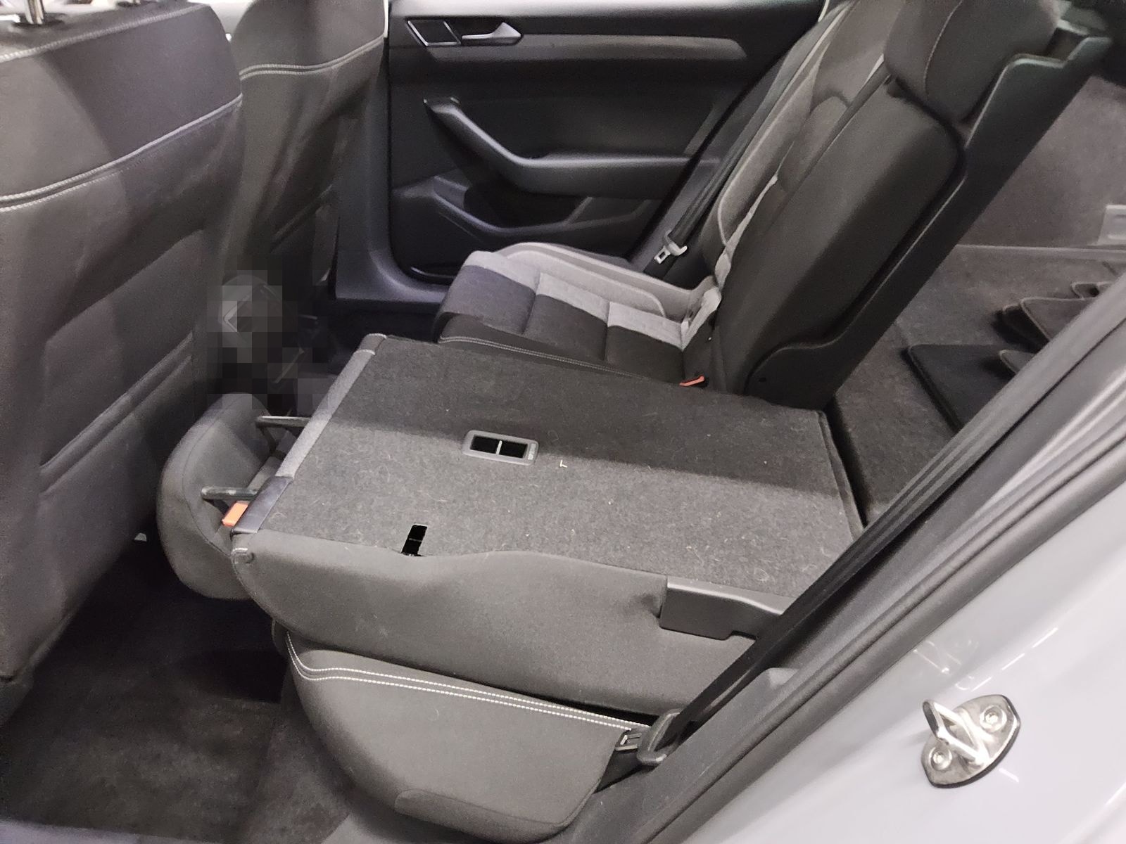 Volkswagen Passat Var. 2.0 TDI Business Navi RfK LED ACC foto 12