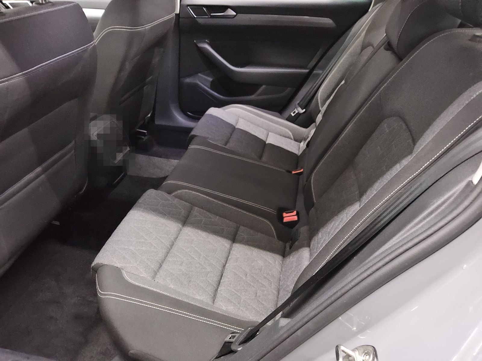 Volkswagen Passat Var. 2.0 TDI Business Navi RfK LED ACC foto 13