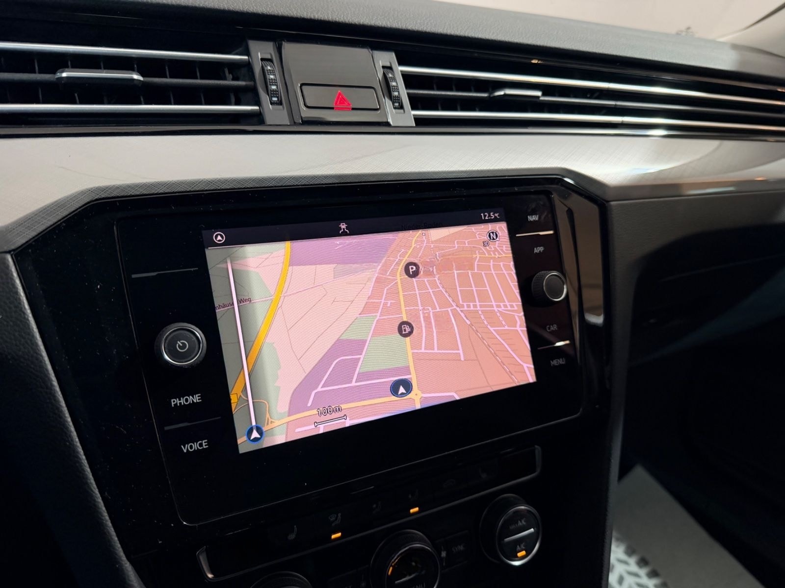 Volkswagen Passat R-Line ACC Matrix LED Massage 1.Hand foto 21