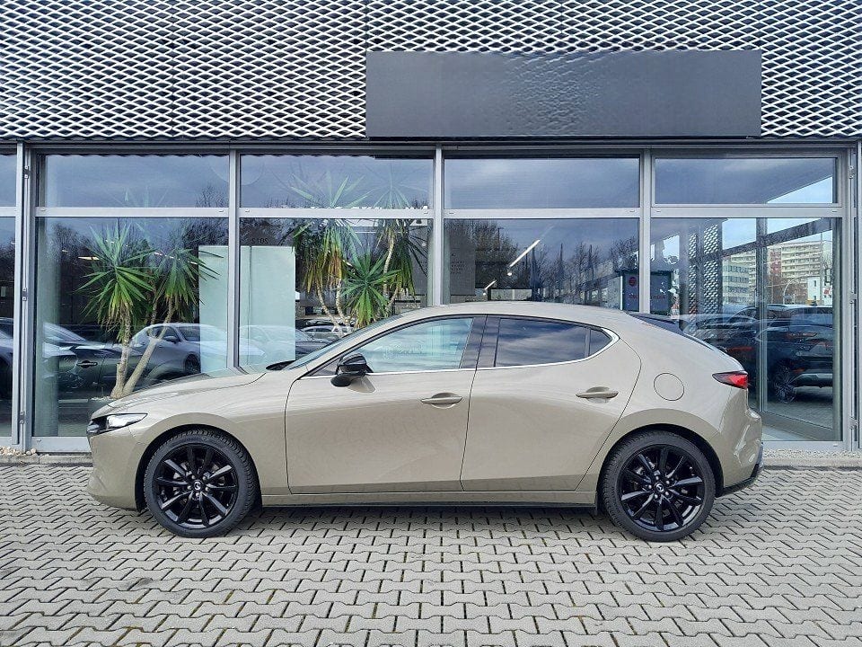Mazda 3 e-SKY-G 2025