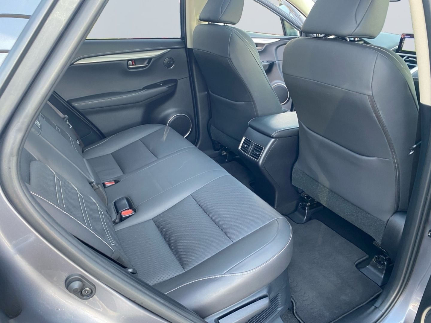 Lexus NX 300h E-FOUR Business Edition *LED*Pano*CAM*SH foto 20