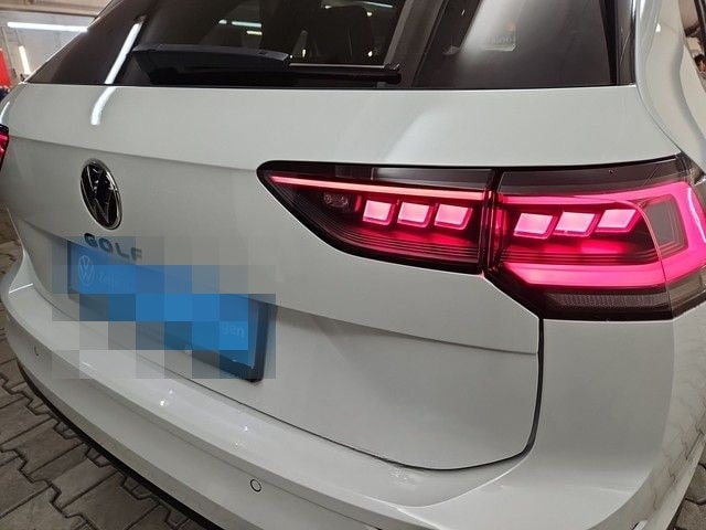 Volkswagen Golf VIII Variant 1.5eTSI DSG R-Line AHK IQ LED foto 17