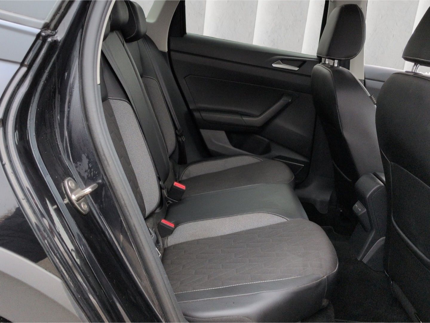 Volkswagen Taigo GOAL 1.0TSI*ACC LED Navi digCock SHZ 2xPDC foto 9