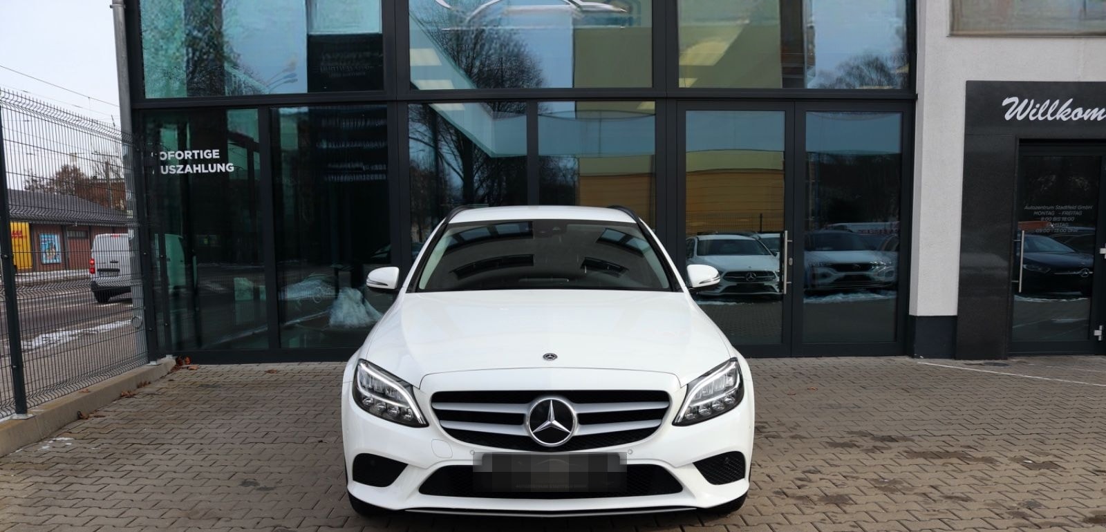 Mercedes-Benz C 180d T-Modell Business AHK Navi Kamera Klima foto 2