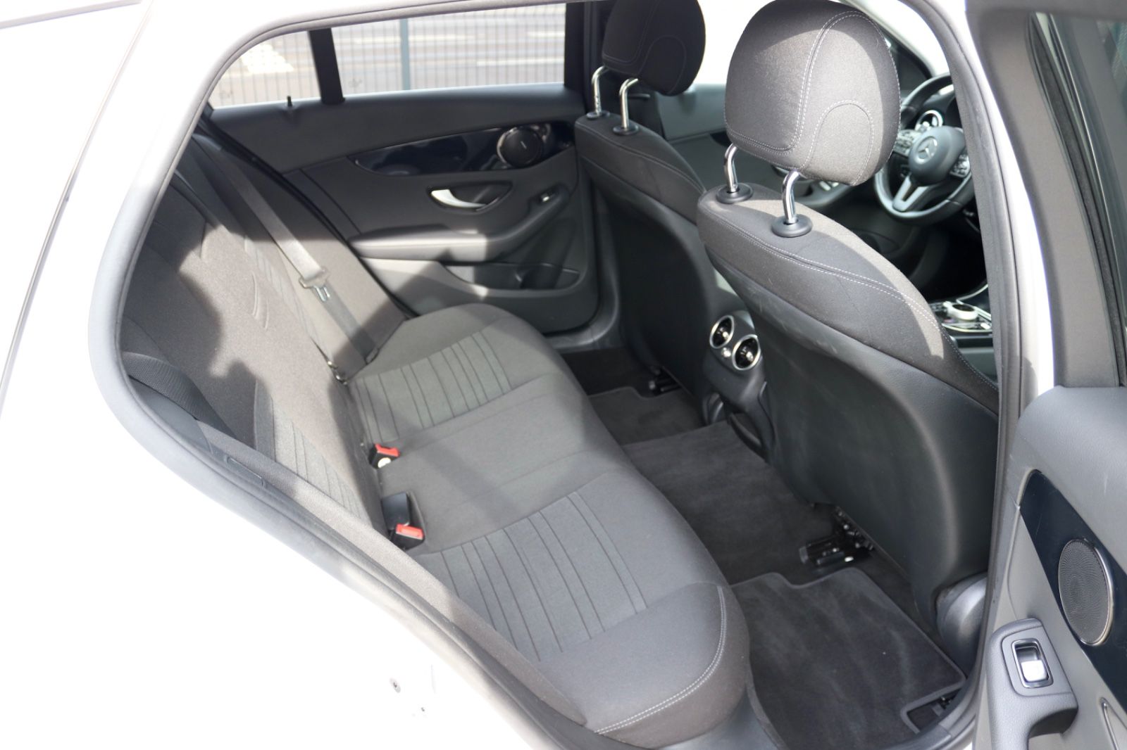 Mercedes-Benz C 180d T-Modell Business AHK Navi Kamera Klima foto 19