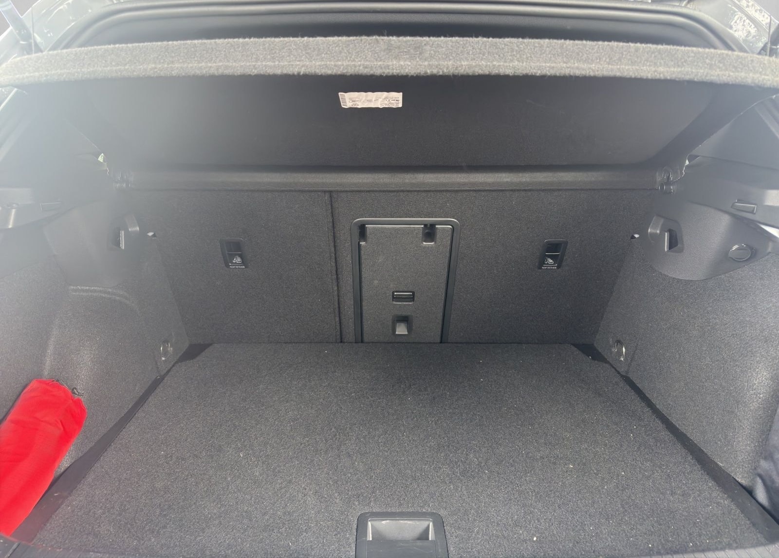 Volkswagen Golf VIII GTI CLUBSPORT 2.0 TSI DSG LED PLUS DCC foto 16