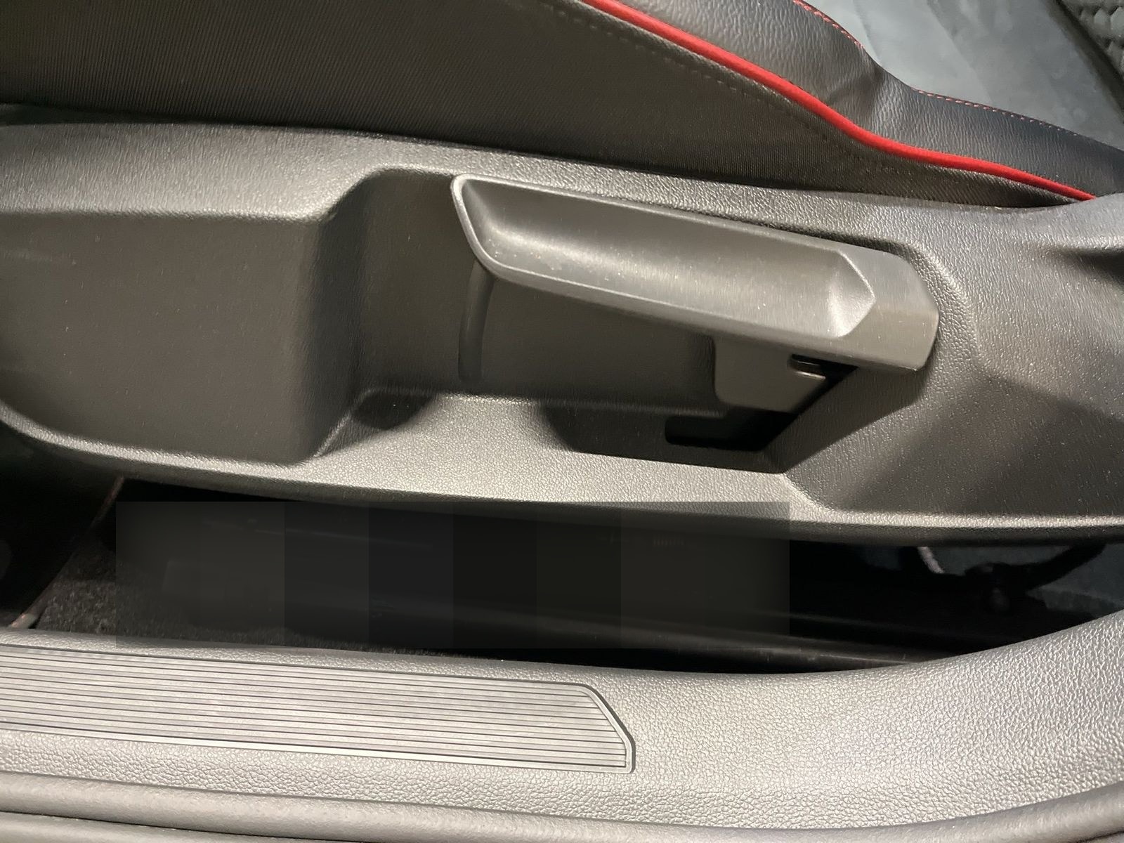 Volkswagen Golf VIII 2.0 TSI DSG GTI Clubsport ACC AUT Kam. foto 15