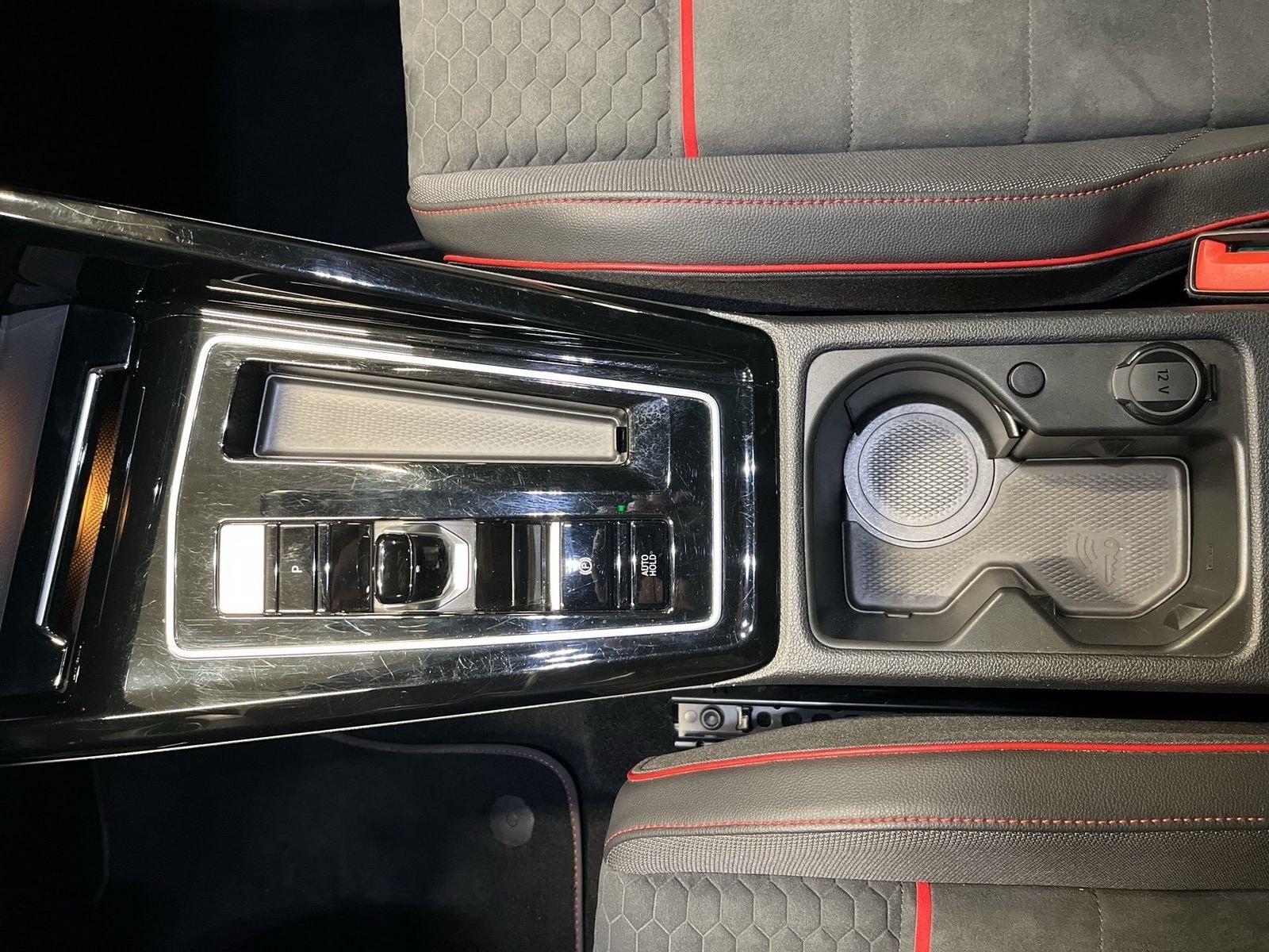 Volkswagen Golf VIII 2.0 TSI DSG GTI Clubsport ACC AUT Kam. foto 18