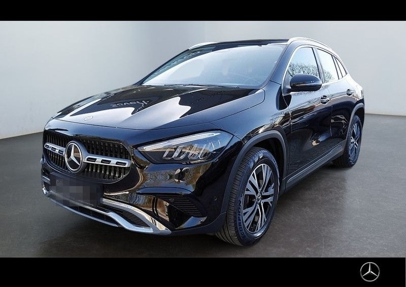 Mercedes-Benz GLA 220 4M // PROGRESSIVE KAMERA SPUR PDC SHZ foto 1