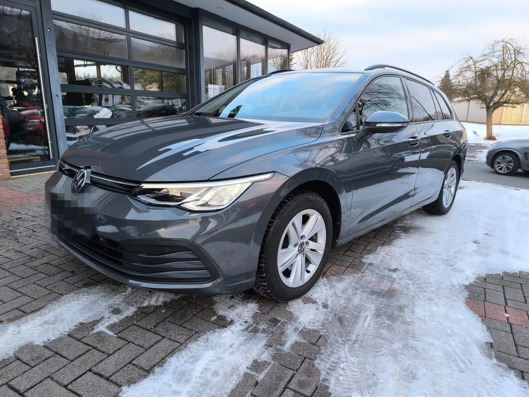 Volkswagen Golf VIII Variant Life 2022